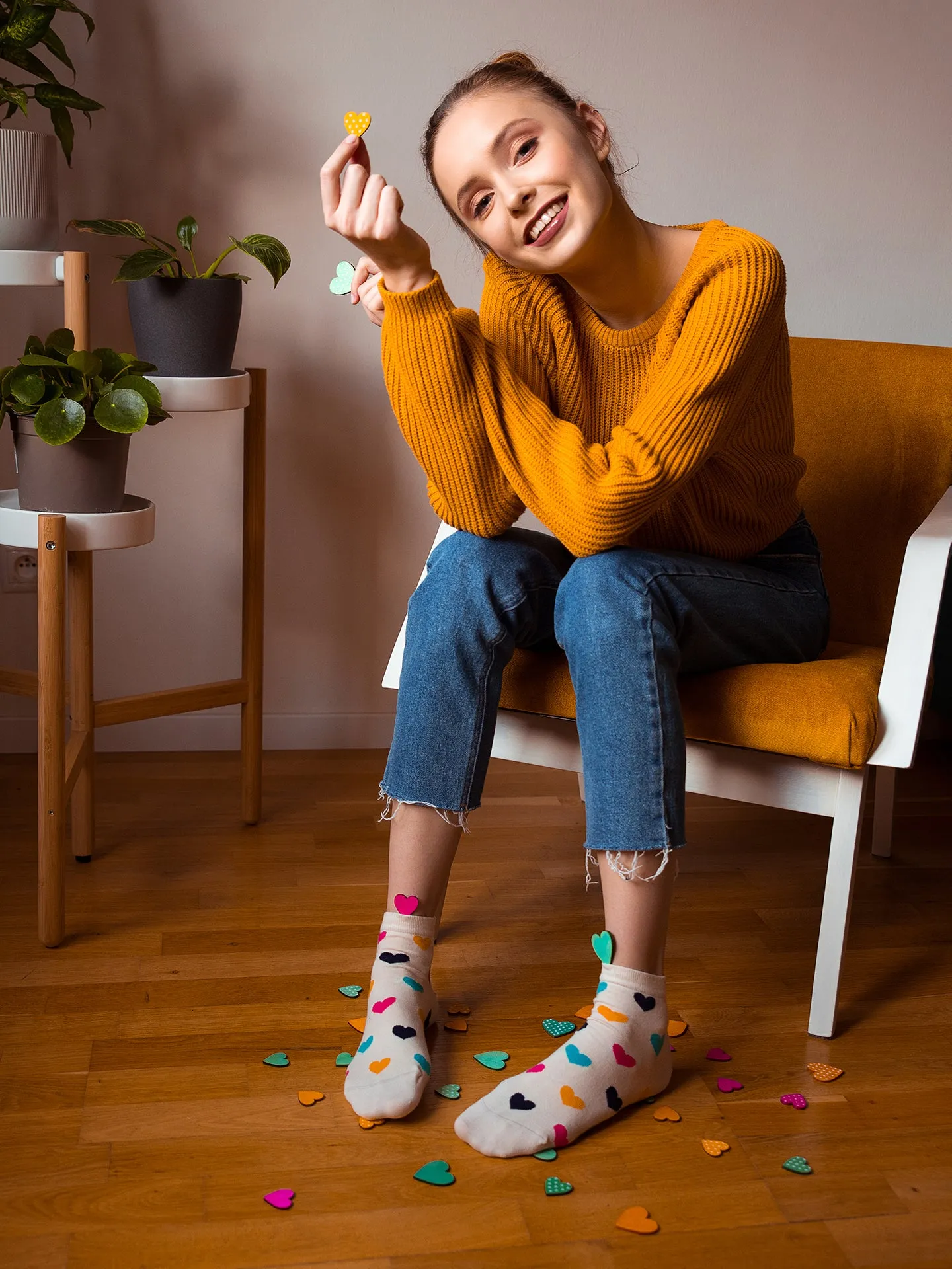 Veselé kotníkové ponožky Barevná srdíčka - Image 4