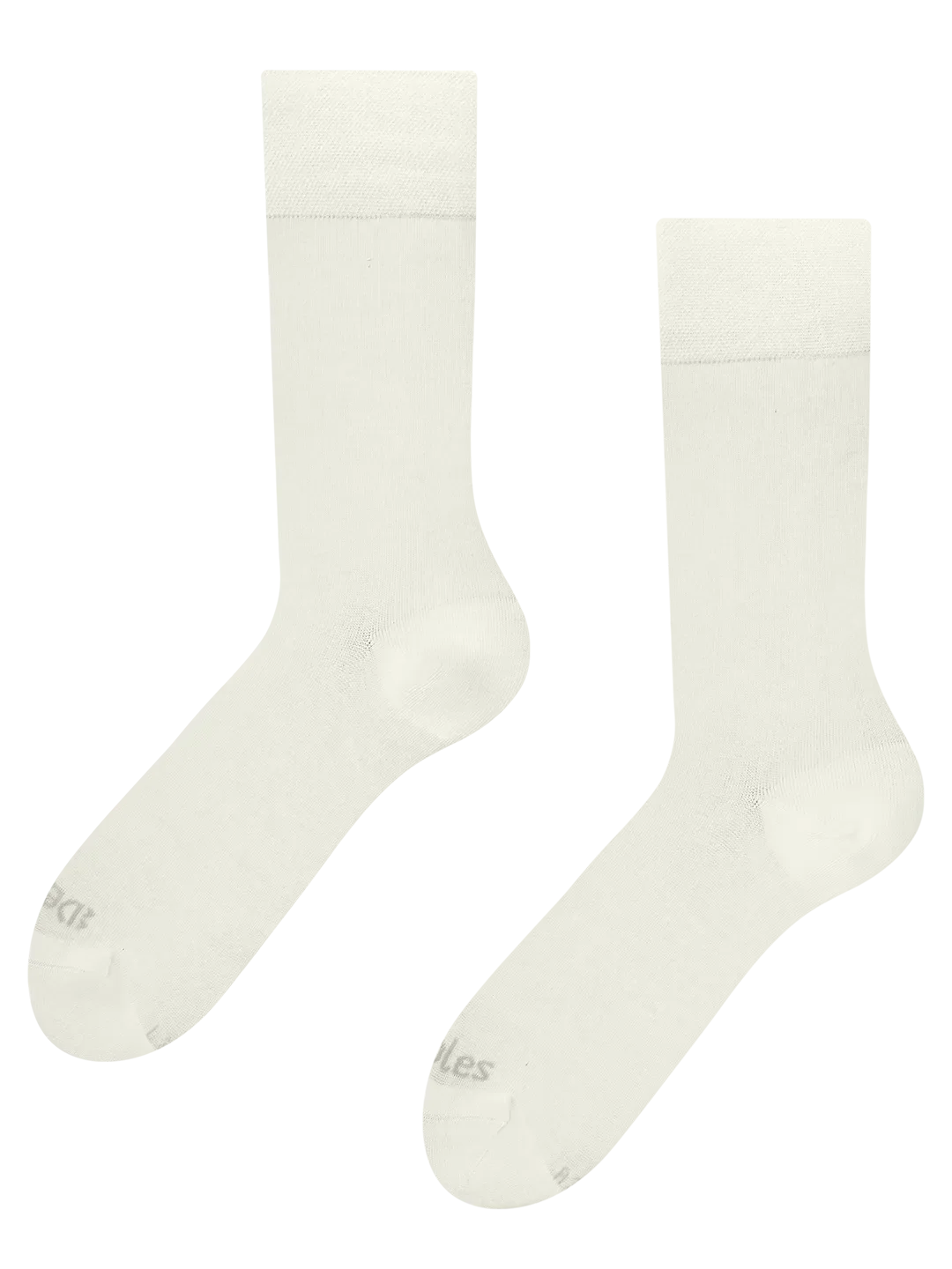 Tlumeně bílé ponožky