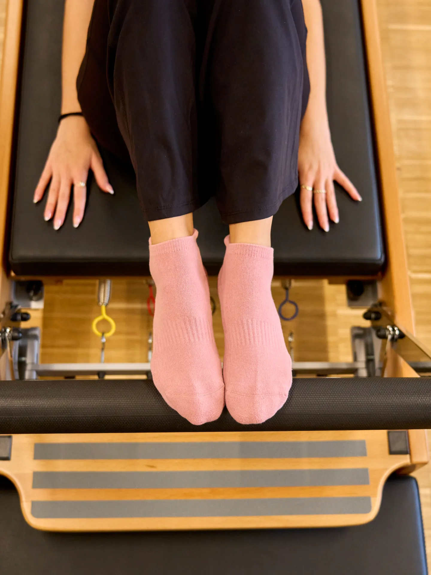 Starorůžové ponožky na jógu a pilates - Image 5