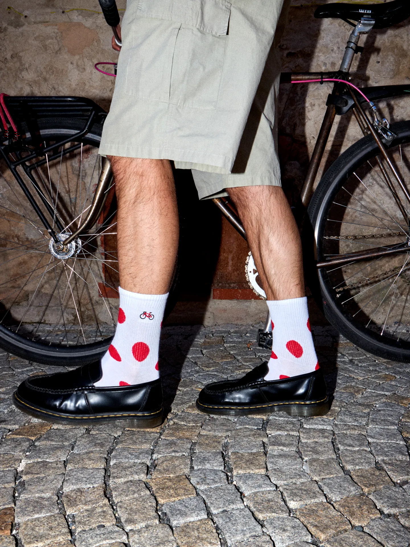 Středně vysoké žebrované ponožky Puntíkovaný cyklista - Image 2