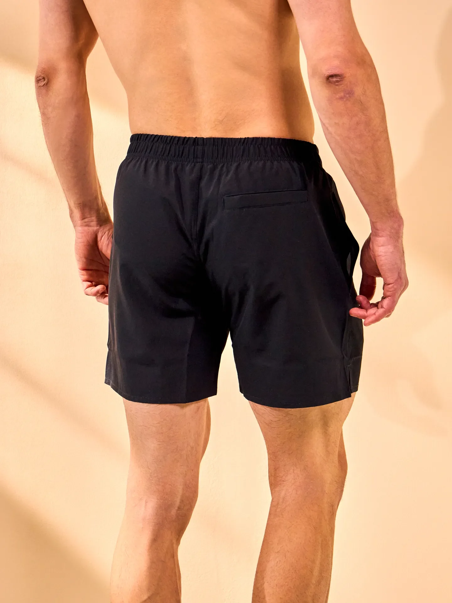 Černé pánské plavkové šortky - Image 3